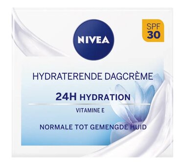 Essentials hydraterende dagcreme SPF30 norm/gem Nivea 50ml